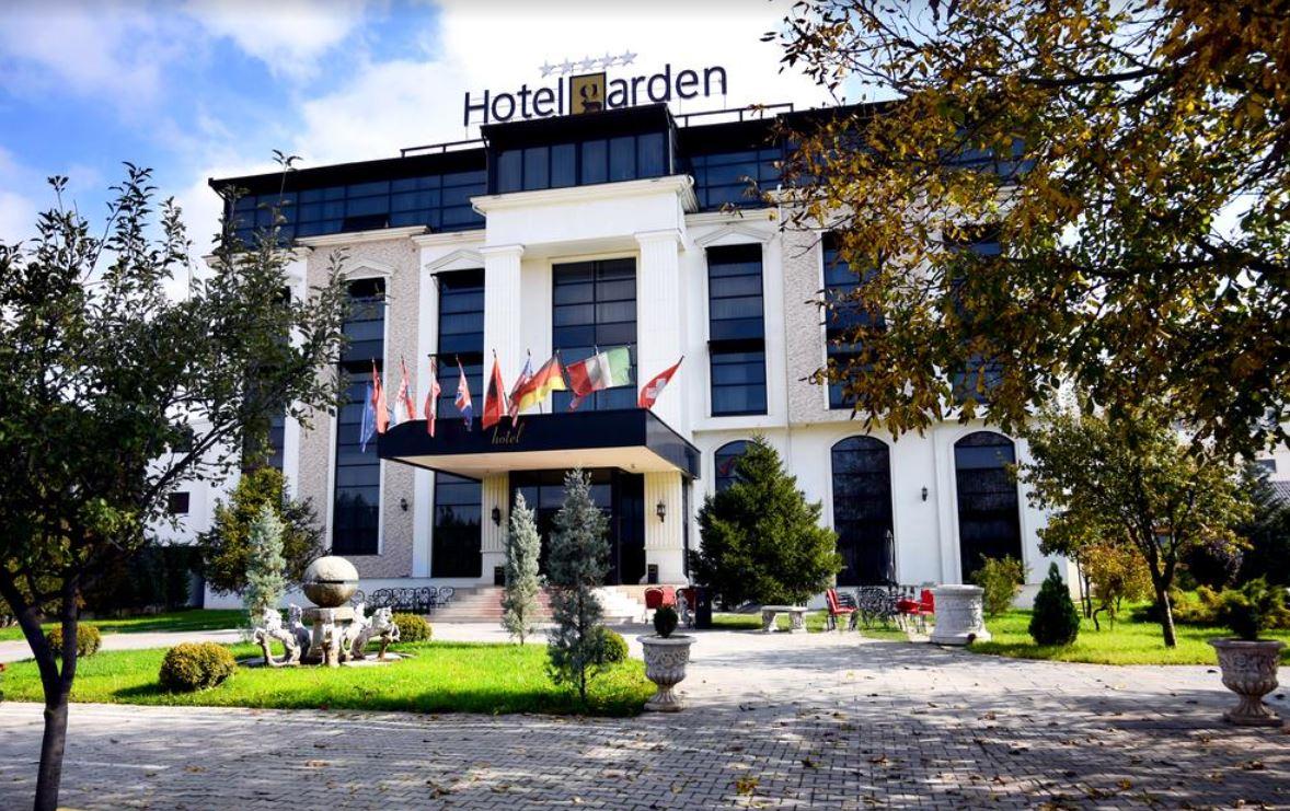 Hotel Garden พริสตีนา ภายนอก รูปภาพ