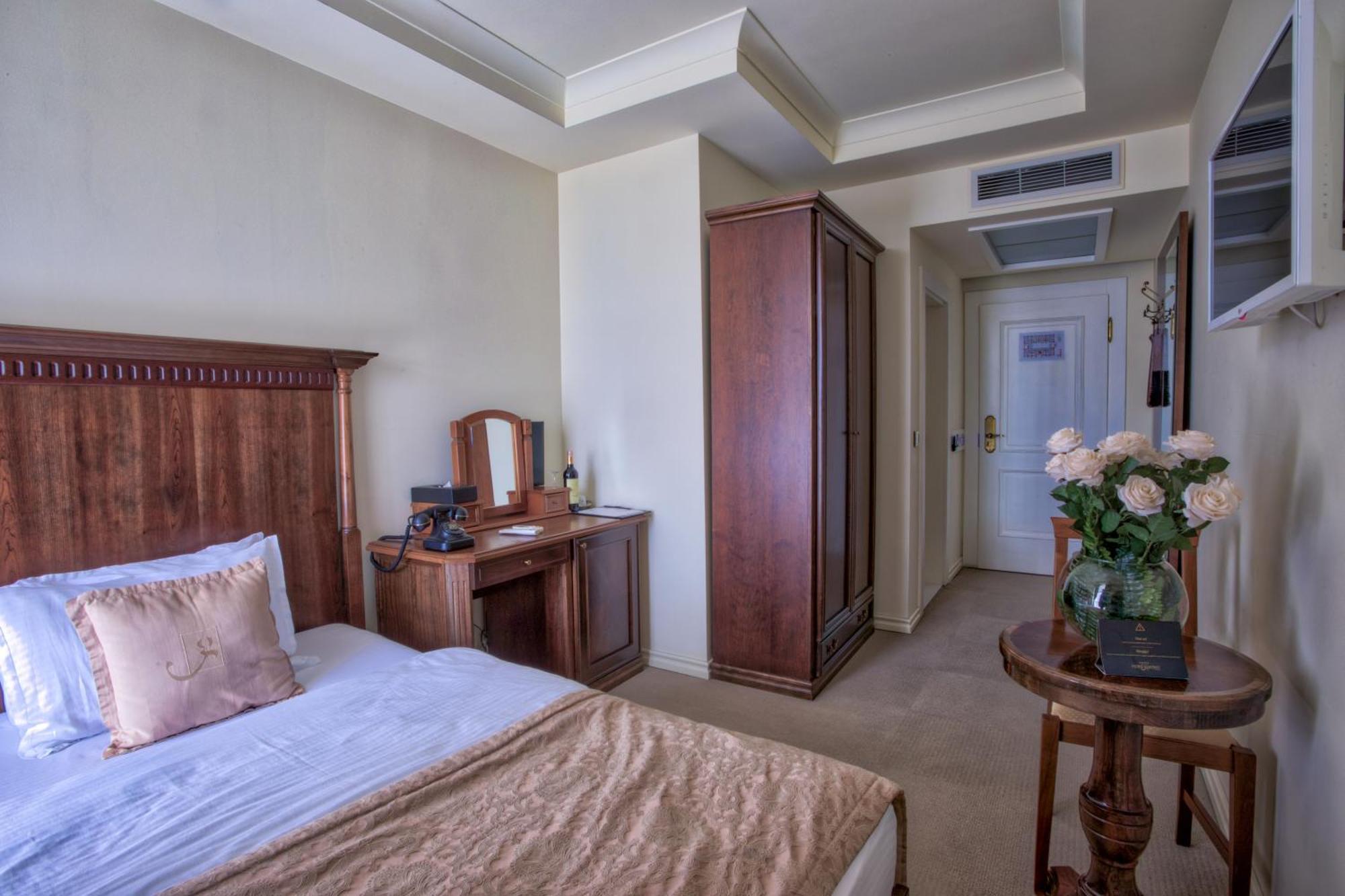 Hotel Garden พริสตีนา ห้อง รูปภาพ