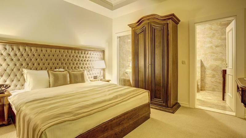 Hotel Garden พริสตีนา ภายนอก รูปภาพ